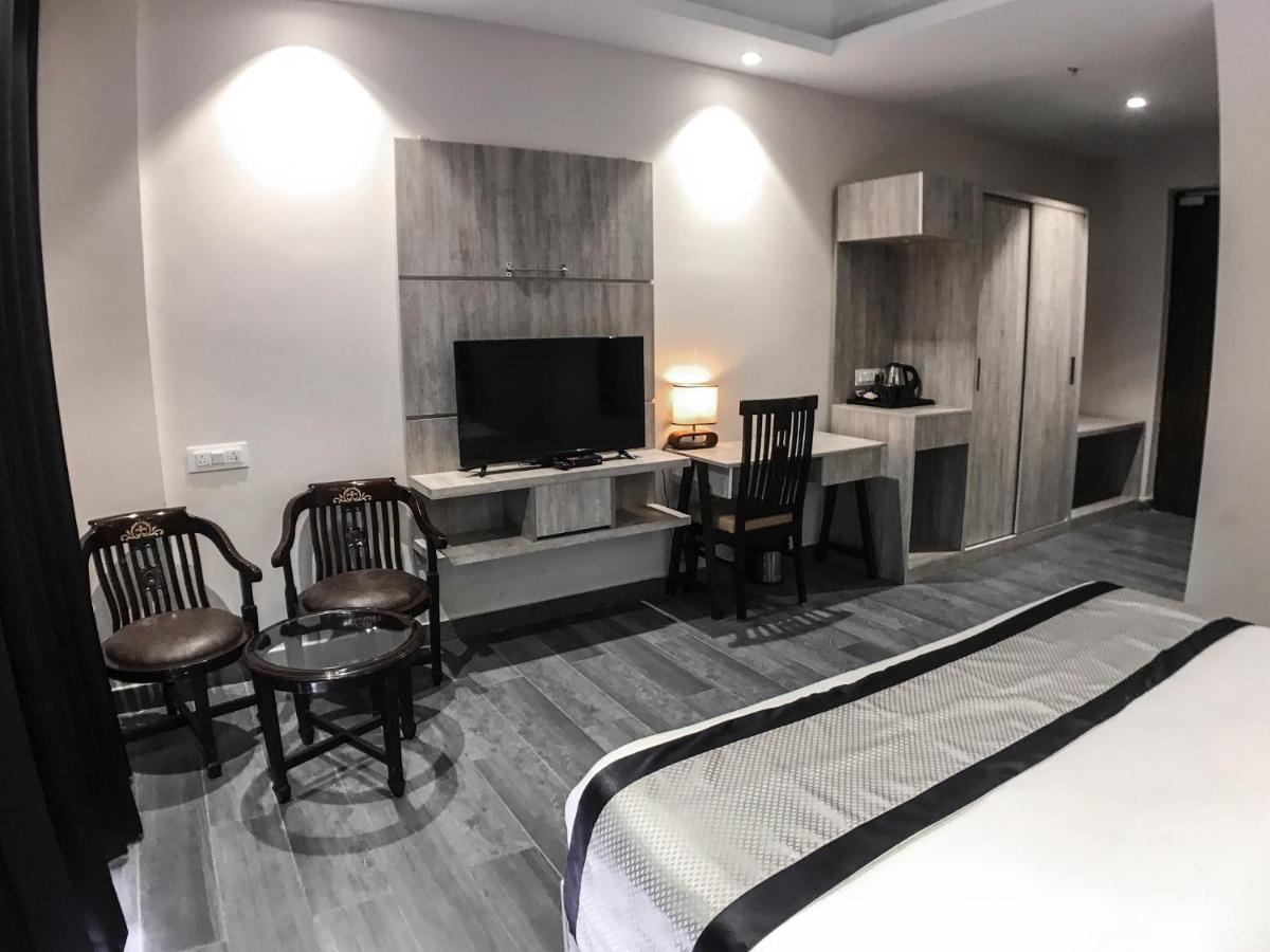 Peaks And Pines Resort Lansdowne Dış mekan fotoğraf